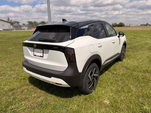 New 2026 Nissan Kicks SV FWD image 5