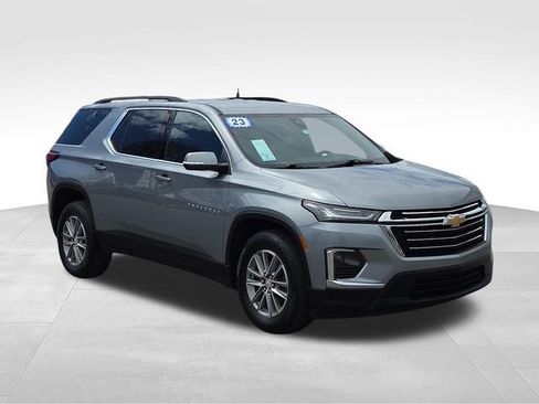 Used 2023 Chevrolet Traverse LT AWD/4WD image 21