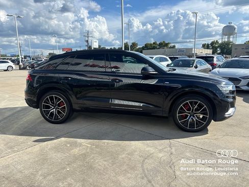 Used 2021 Audi Q8 Prestige w/ Prestige Package AWD/4WD image 4