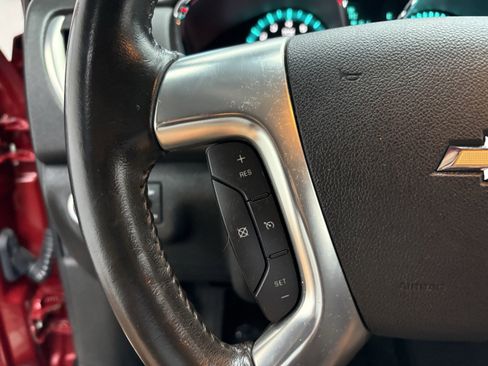 Used 2014 Chevrolet Traverse LT image 23