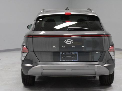 Used 2024 Hyundai Kona Limited FWD image 11