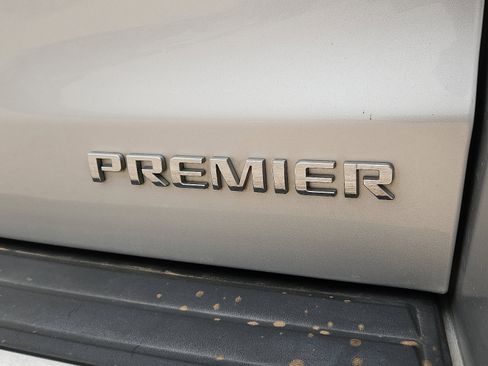 Used 2019 Chevrolet Tahoe Premier image 8