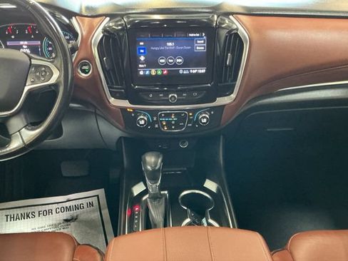 Used 2021 Chevrolet Traverse High Country AWD/4WD image 11