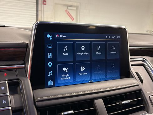 Used 2024 Chevrolet Suburban Premier RWD image 22
