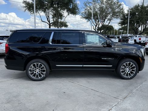 New 2026 GMC Yukon XL Denali w/ Sun & Power Step Package image 3