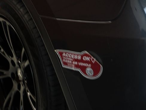 Used 2023 Tesla Model Y Long Range image 9