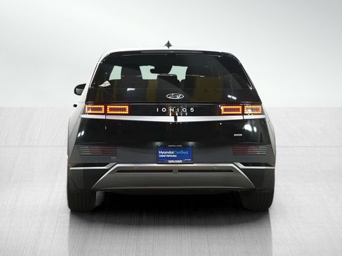 Used 2024 Hyundai Ioniq 5 SEL AWD/4WD image 4