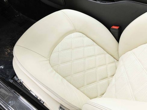 Used 2014 Bentley Mulsanne image 40