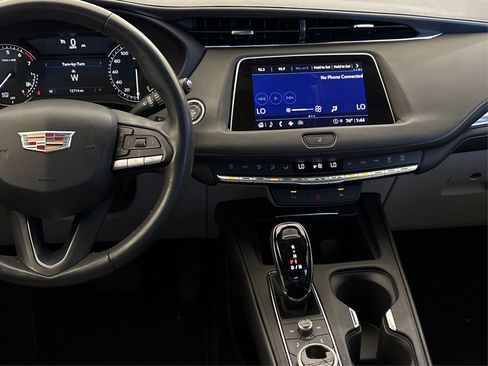 Certified 2023 Cadillac XT4 Luxury w/ Driver Awareness Package image 18