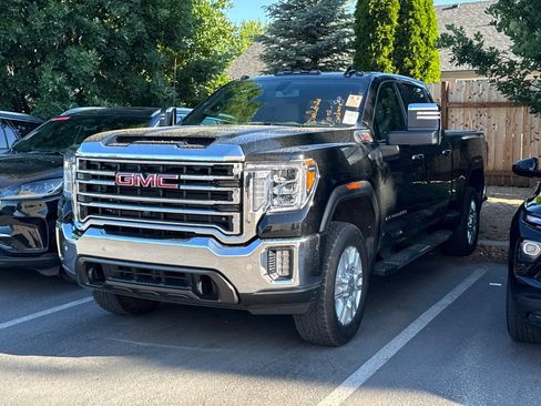 Used 2022 GMC Sierra 2500 SLT w/ SLT Premium Package AWD/4WD image 2