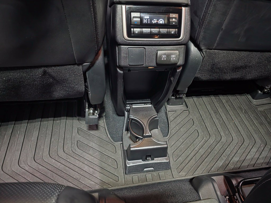 Used 2020 Subaru Ascent Limited w/ Technology Package AWD/4WD image 16