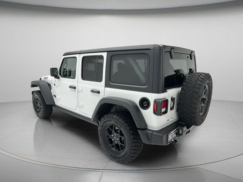 Used 2025 Jeep Wrangler Unlimited Sport AWD/4WD image 4