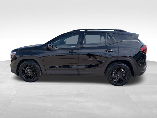 Used 2023 GMC Terrain SLT w/ Infotainment Package II FWD image 4