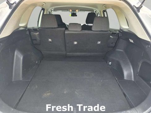 Used 2021 Toyota RAV4 LE AWD/4WD image 8