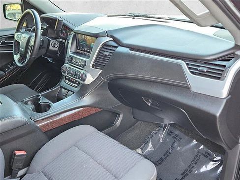 Used 2017 GMC Yukon SLE w/ SLE Value Package image 22