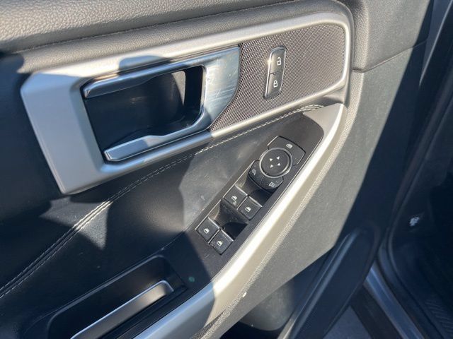 Used 2021 Ford Explorer XLT w/ Equipment Group 202A AWD/4WD image 8