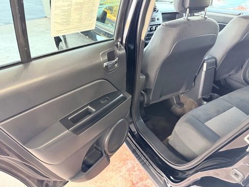 Used 2016 Jeep Patriot Sport w/ Power Value Group image 12