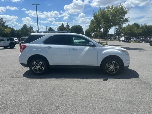 Used 2017 Chevrolet Equinox Premier w/ Enhanced Convenience Package FWD image 4