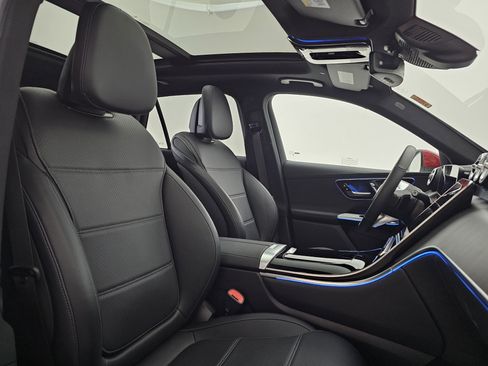 Used 2025 Mercedes-Benz GLC 300 GLC 300 image 16