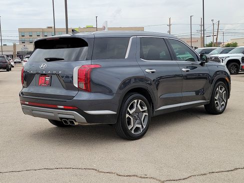 Used 2025 Hyundai Palisade SEL FWD image 4