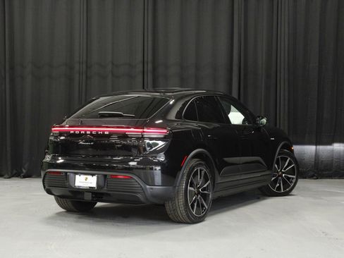 New 2026 Porsche Macan 4 Electric AWD/4WD image 5