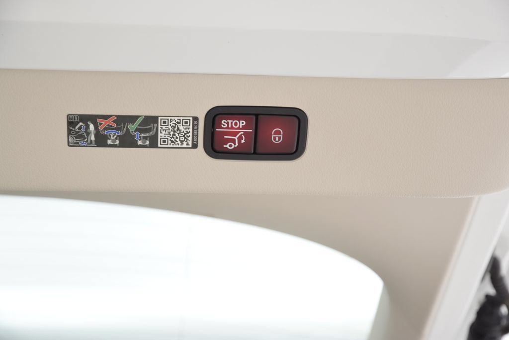 Certified 2023 Mercedes-Benz EQS 450+ Sedan image 30