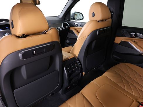 Used 2024 BMW X5 xDrive40i w/ Premium Package image 54