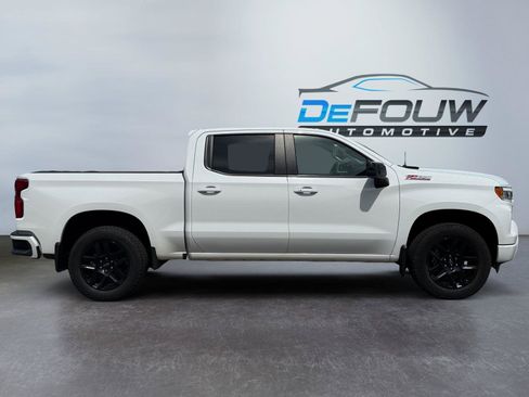 Used 2024 Chevrolet Silverado 1500 RST w/ Z71 Off-Road Package AWD/4WD image 2