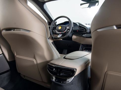 Certified 2025 Ferrari Purosangue AWD/4WD image 17