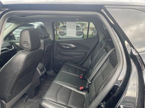 Used 2023 GMC Terrain SLT w/ Infotainment Package II AWD/4WD image 7