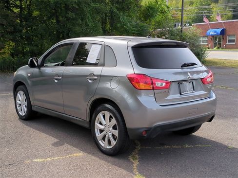 Used 2015 Mitsubishi Outlander Sport ES image 6