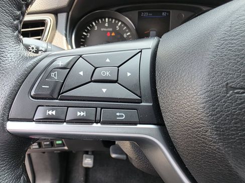 Used 2019 Nissan Rogue SV AWD/4WD image 31