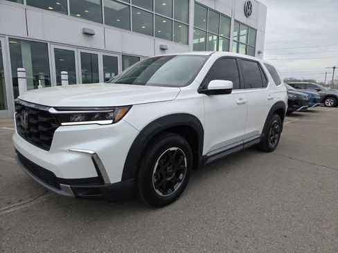 Used 2025 Honda Pilot EX-L image 15