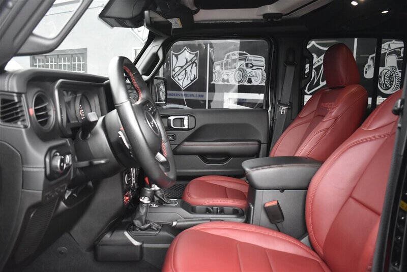 Used 2024 Jeep Wrangler Unlimited Rubicon 392 AWD/4WD image 17