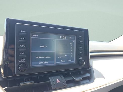 Used 2019 Toyota RAV4 XLE w/ Convenience Package image 14