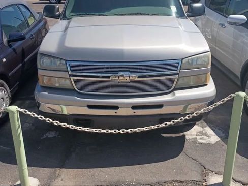 Used 2007 Chevrolet Silverado 1500 LS RWD image 2