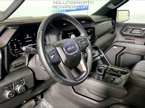 Used 2024 GMC Sierra 1500 AT4 w/ Technology Package image 6