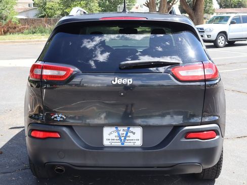 Used 2015 Jeep Cherokee Latitude w/ Comfort/Convenience Group FWD image 6