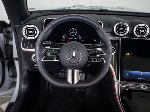 Used 2026 Mercedes-Benz CLE 450 4MATIC Cabriolet image 28