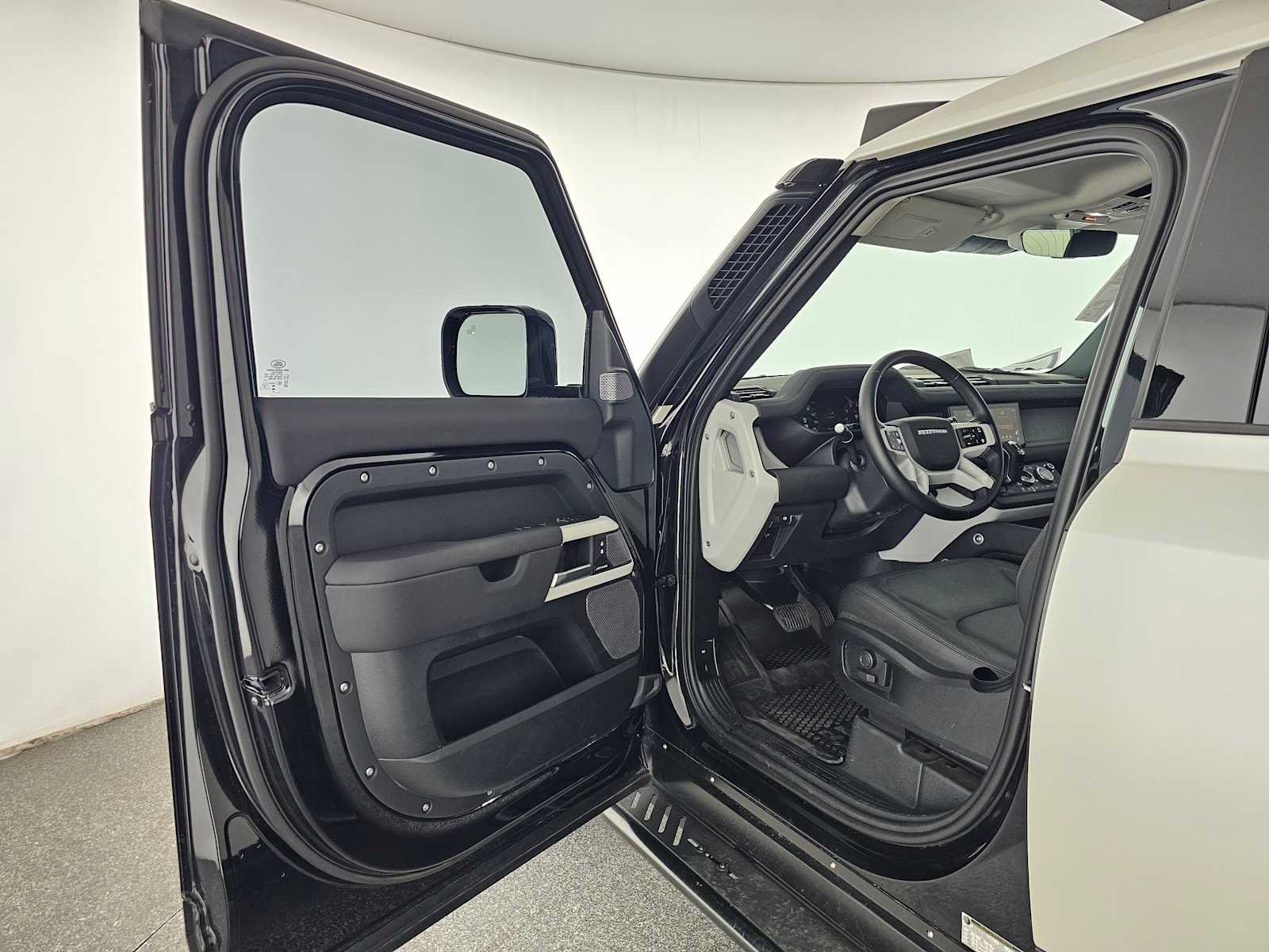 New 2024 Land Rover Defender 110 S AWD/4WD image 19