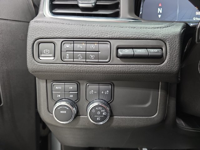 Used 2023 GMC Yukon Denali AWD/4WD image 24