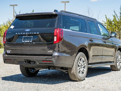 New 2026 Ford Expedition Max Active image 4