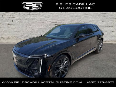New 2026 Cadillac Lyriq Signature Sport w/ LPO, Floor Liner Package RWD image 1