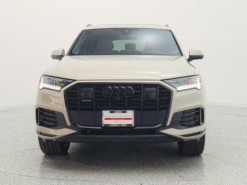 Used 2023 Audi Q7 2.0T Premium Plus w/ Premium Plus Package AWD/4WD image 2