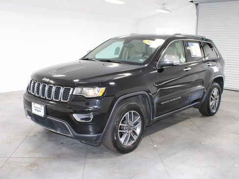 Used 2020 Jeep Grand Cherokee Limited w/ Luxury Group II image 4
