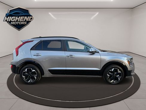 Used 2023 Kia Niro Wind image 8