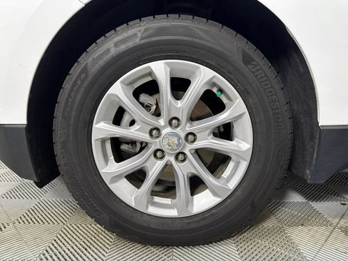 Used 2020 Chevrolet Equinox LT FWD image 20