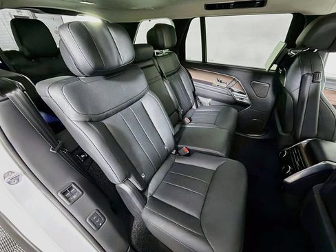Used 2025 Land Rover Range Rover Long Wheelbase Autobiography AWD/4WD image 31