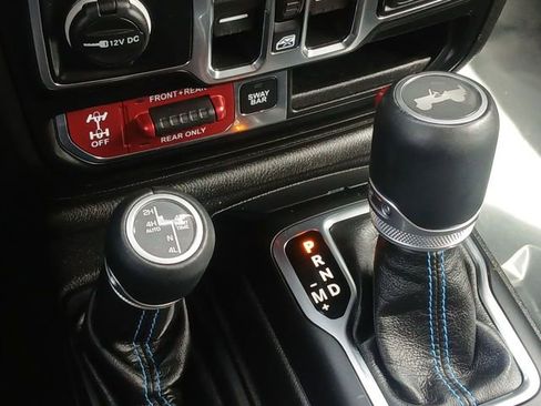 Used 2022 Jeep Wrangler Unlimited Rubicon 4xe w/ Cold Weather Group image 20