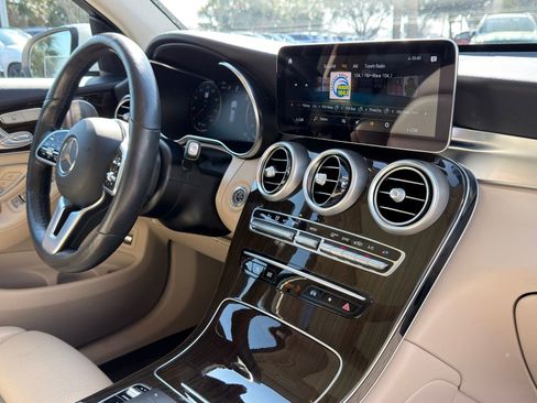 Used 2021 Mercedes-Benz GLC 300 GLC 300 image 20